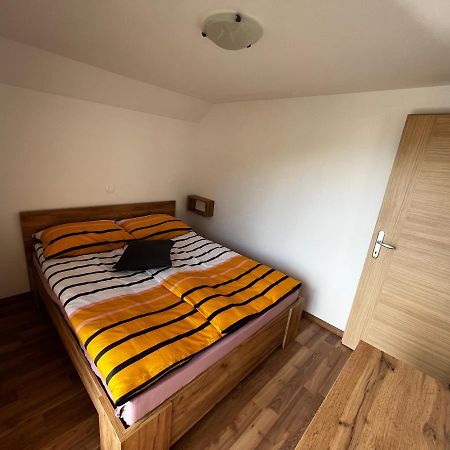 Apartma Ela Згорнє Горє Екстер'єр фото