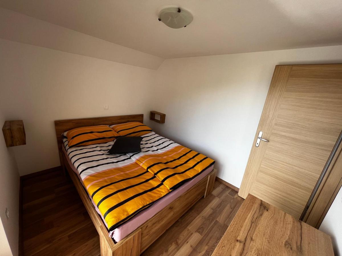Apartma Ela Згорнє Горє Екстер'єр фото
